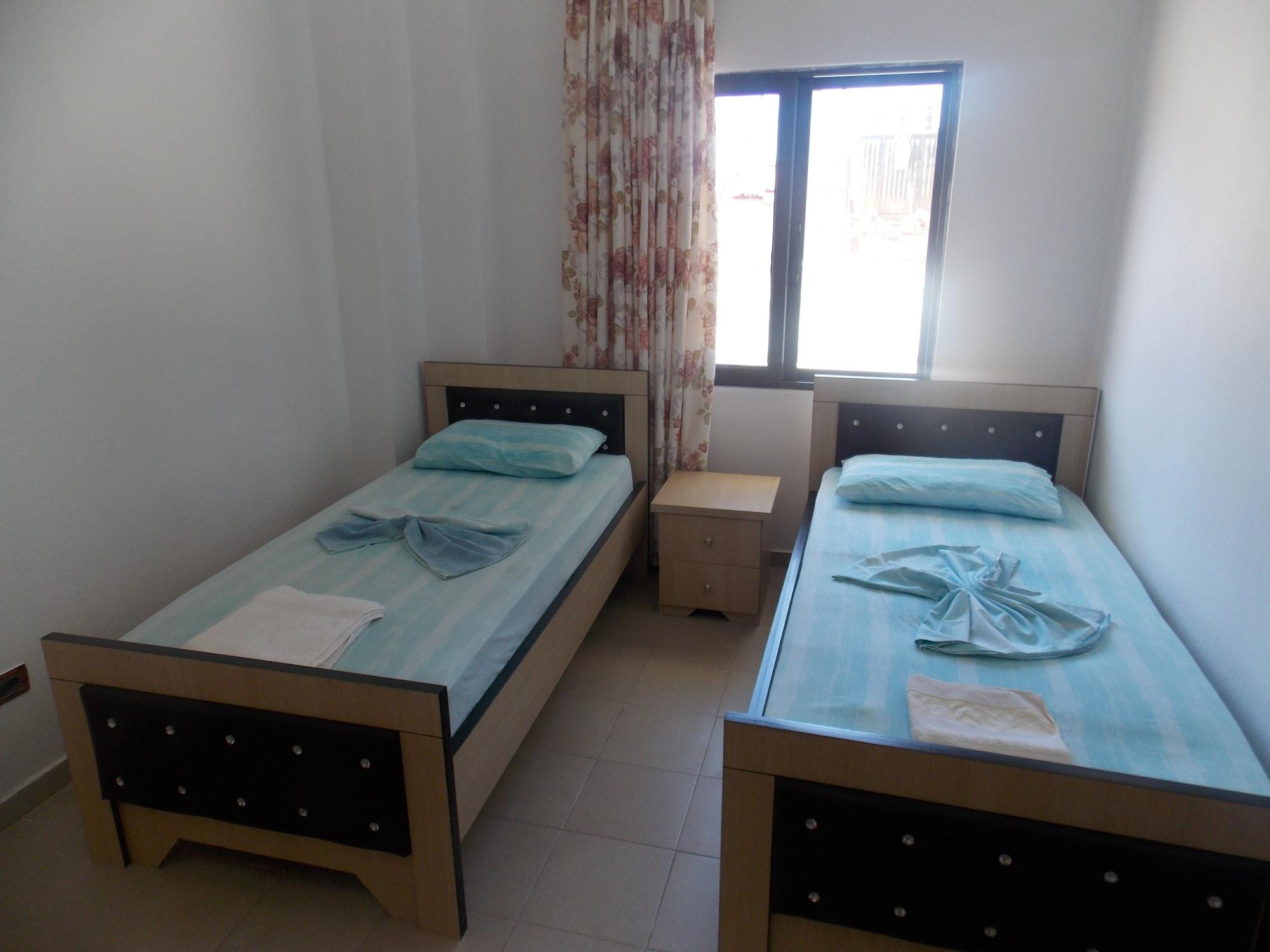 Blue Residence Sarande Bagian luar foto