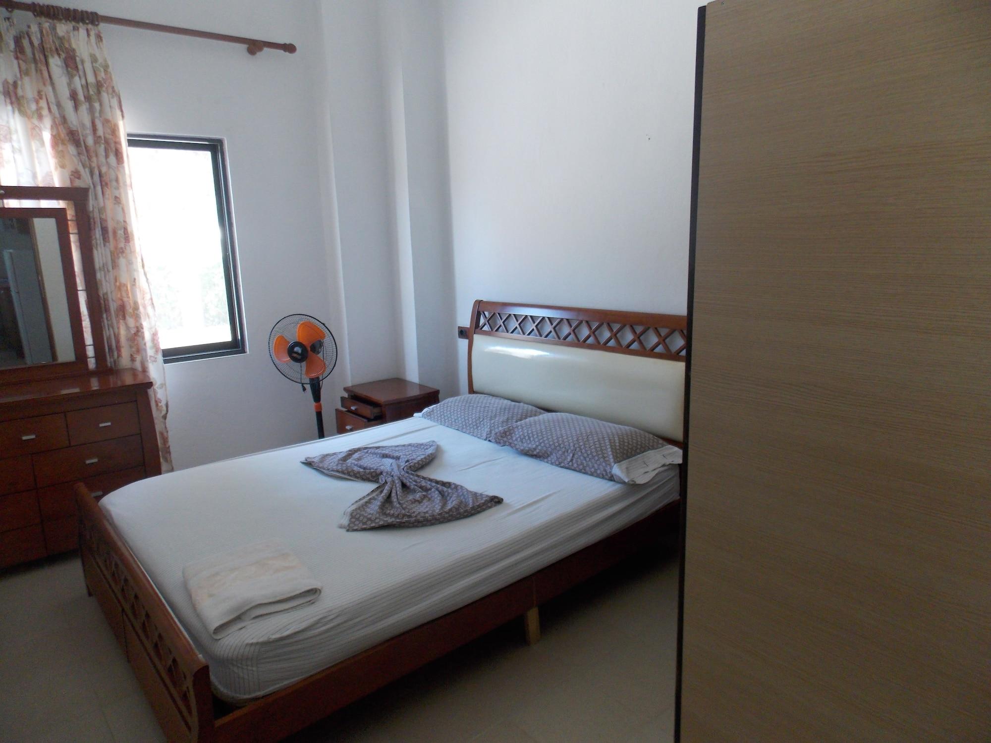 Blue Residence Sarande Bagian luar foto