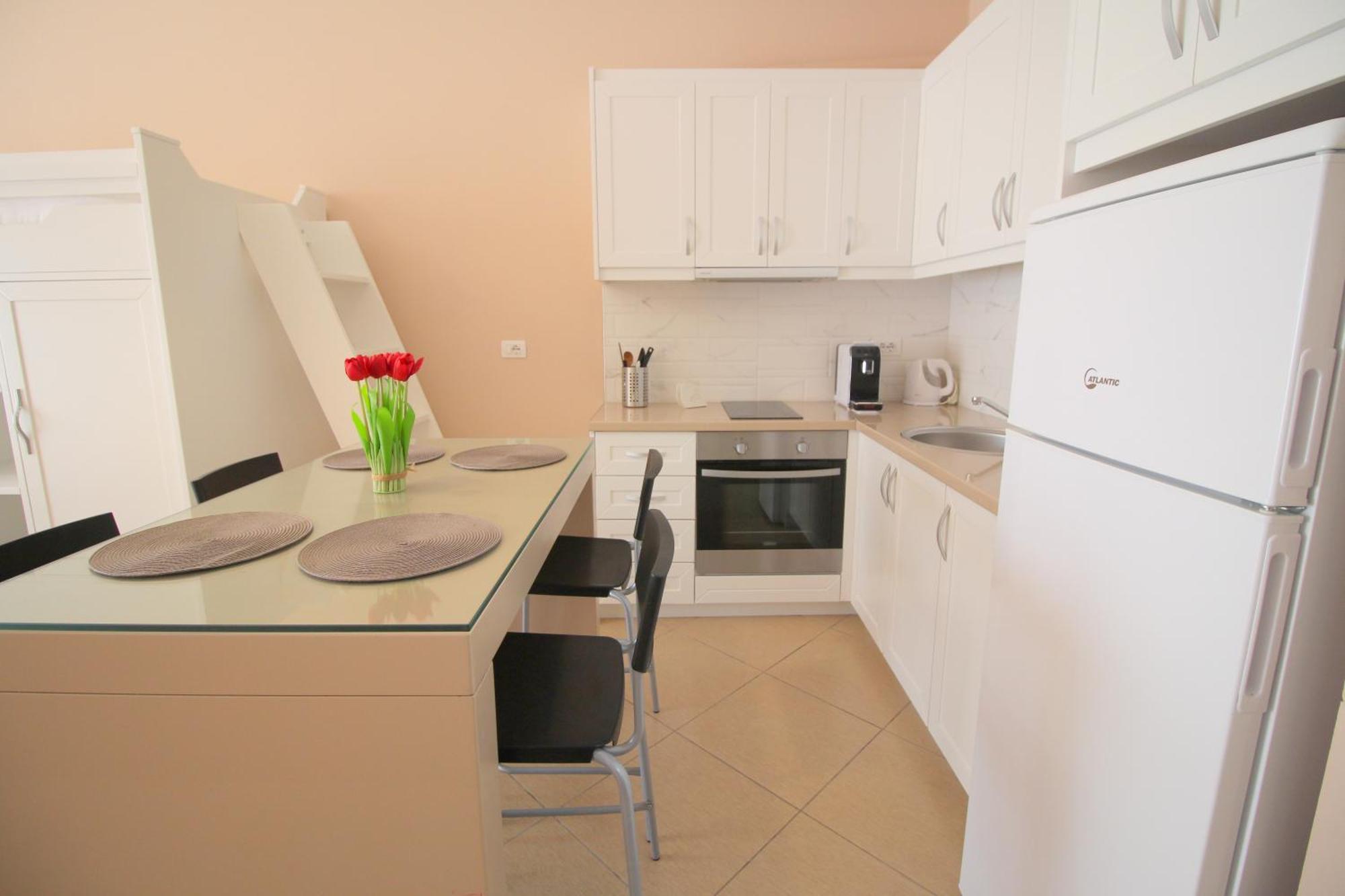 Blue Residence Sarande Bagian luar foto