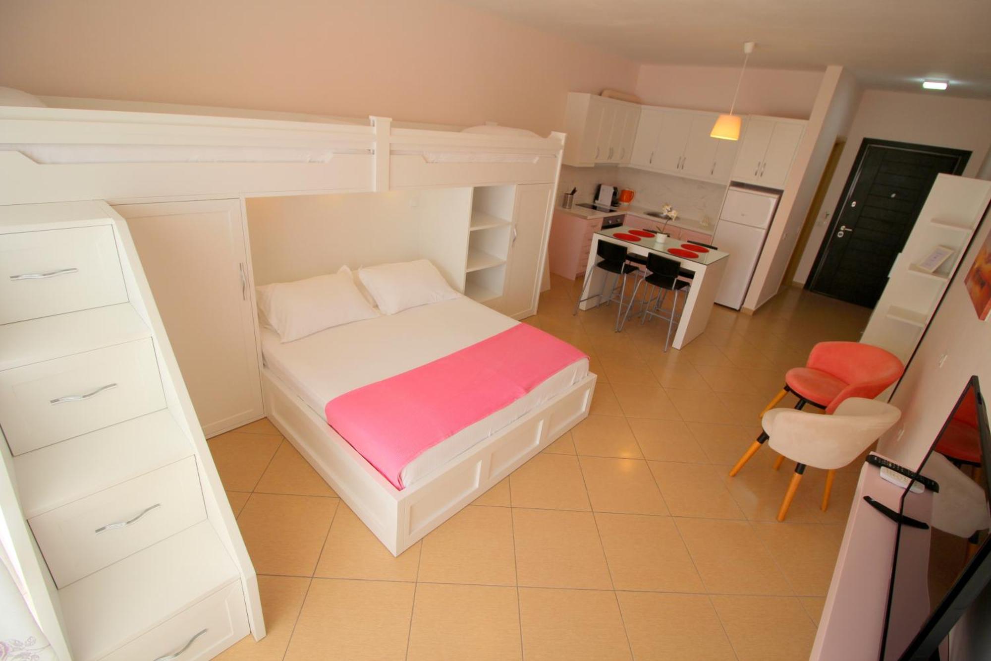 Blue Residence Sarande Bagian luar foto