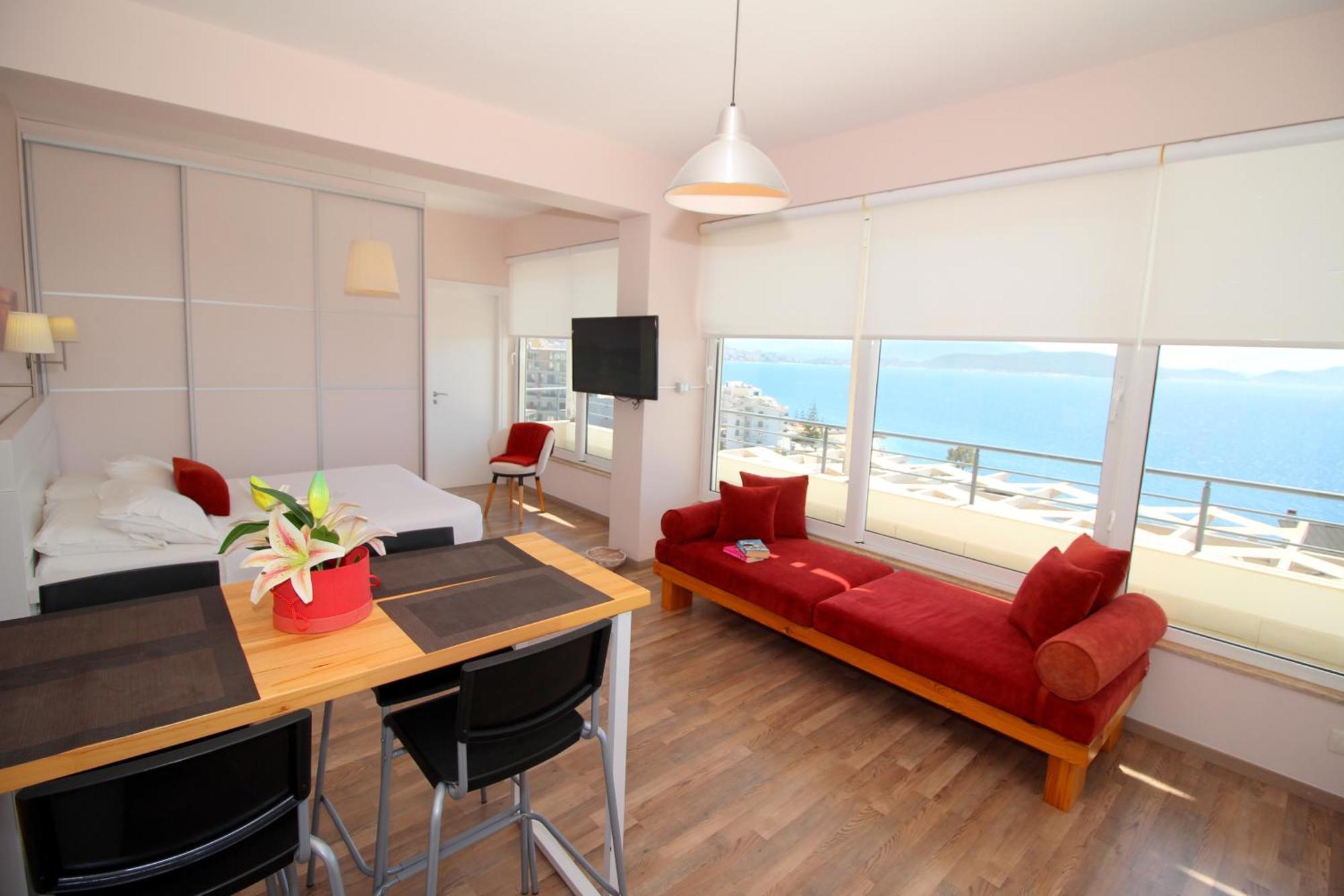 Blue Residence Sarande Bagian luar foto