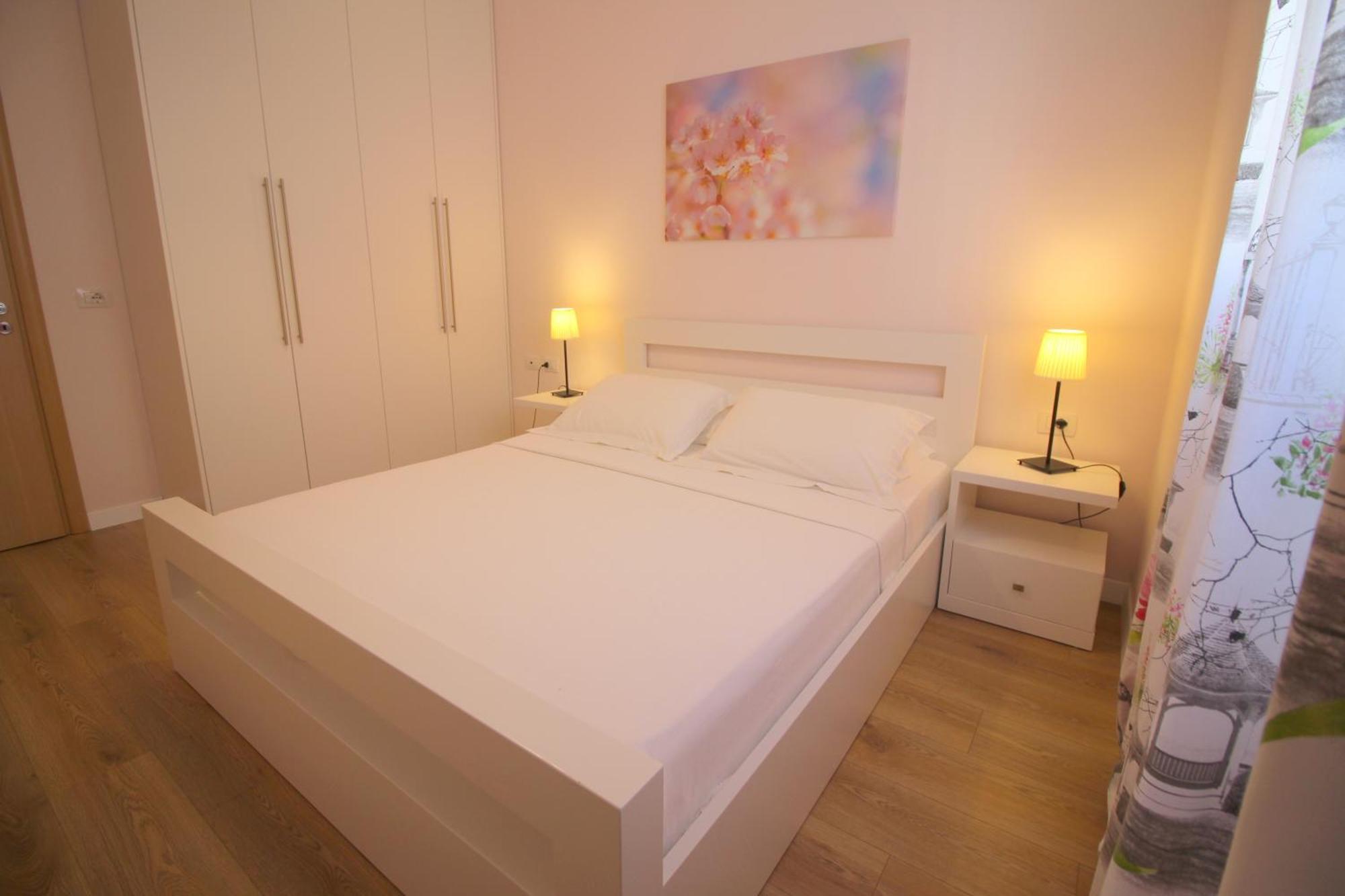 Blue Residence Sarande Bagian luar foto