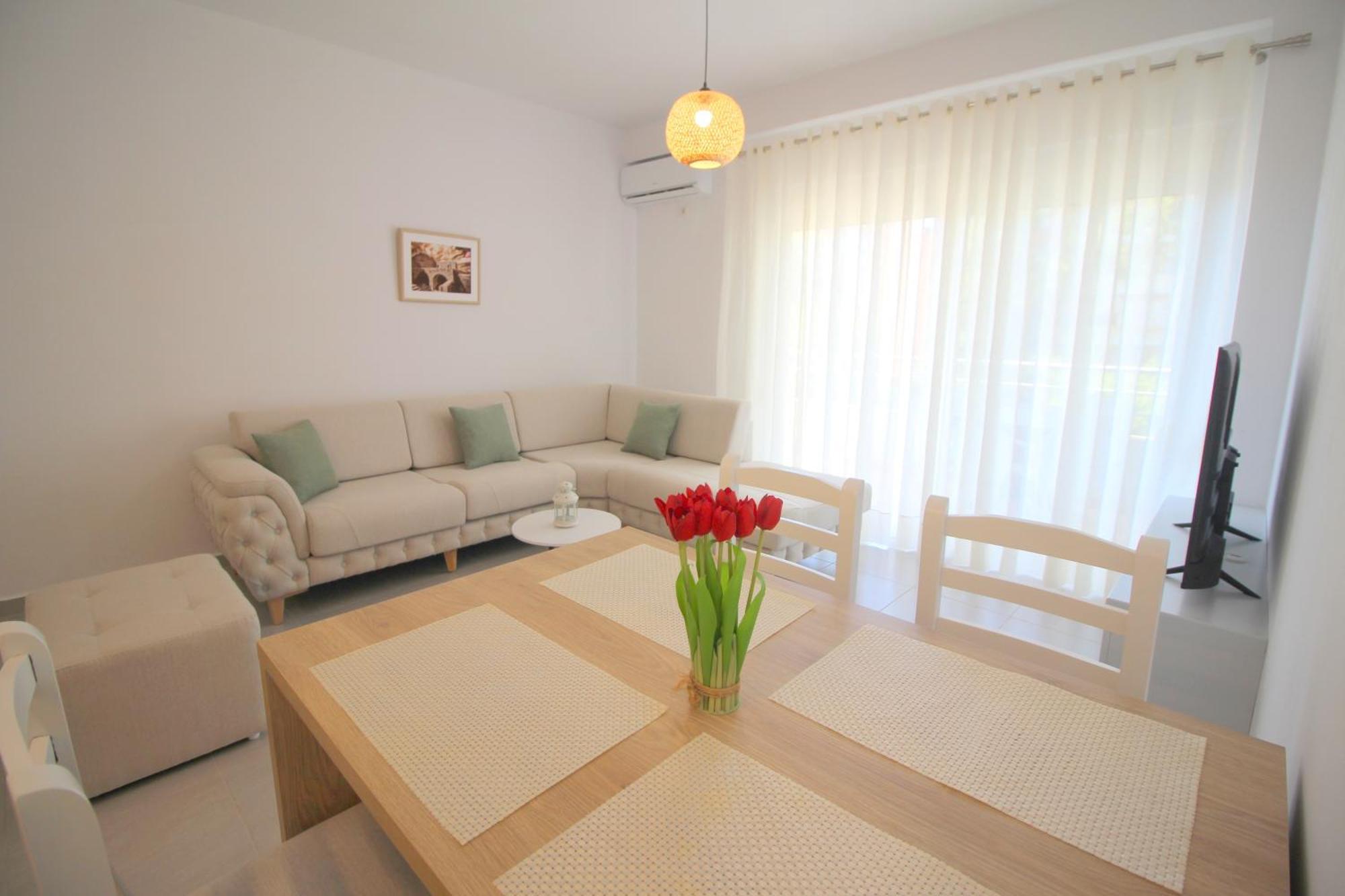 Blue Residence Sarande Bagian luar foto