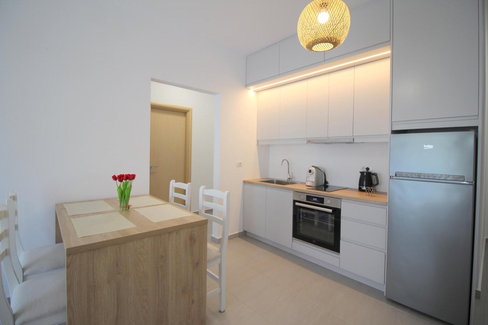 Blue Residence Sarande Bagian luar foto