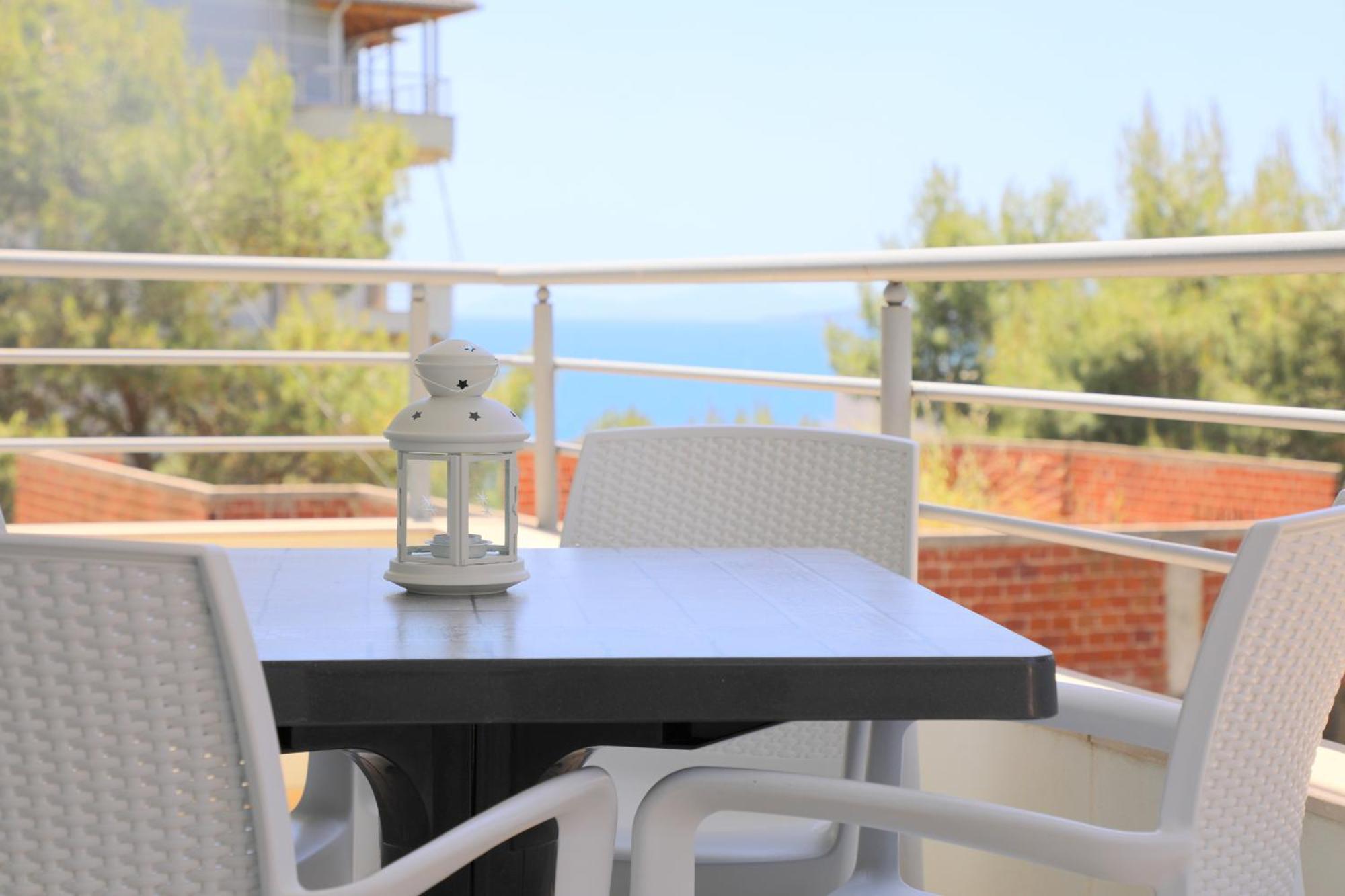 Blue Residence Sarande Bagian luar foto