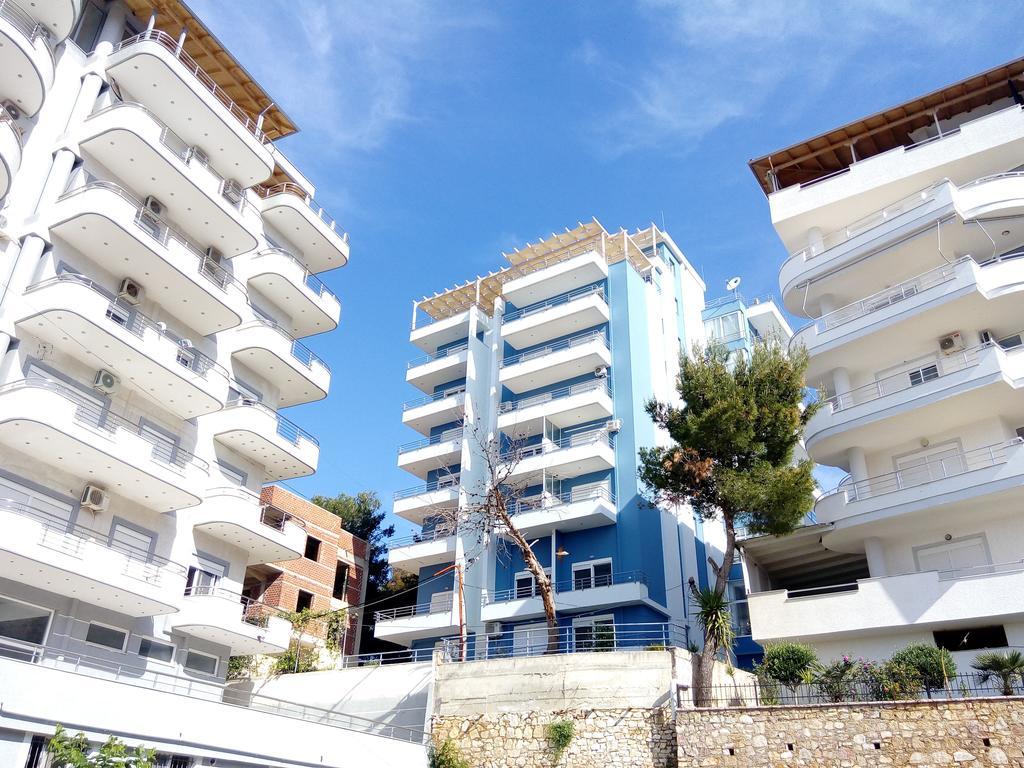 Blue Residence Sarande Bagian luar foto