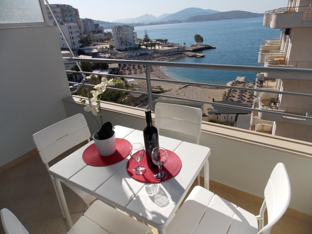 Blue Residence Sarande Bagian luar foto